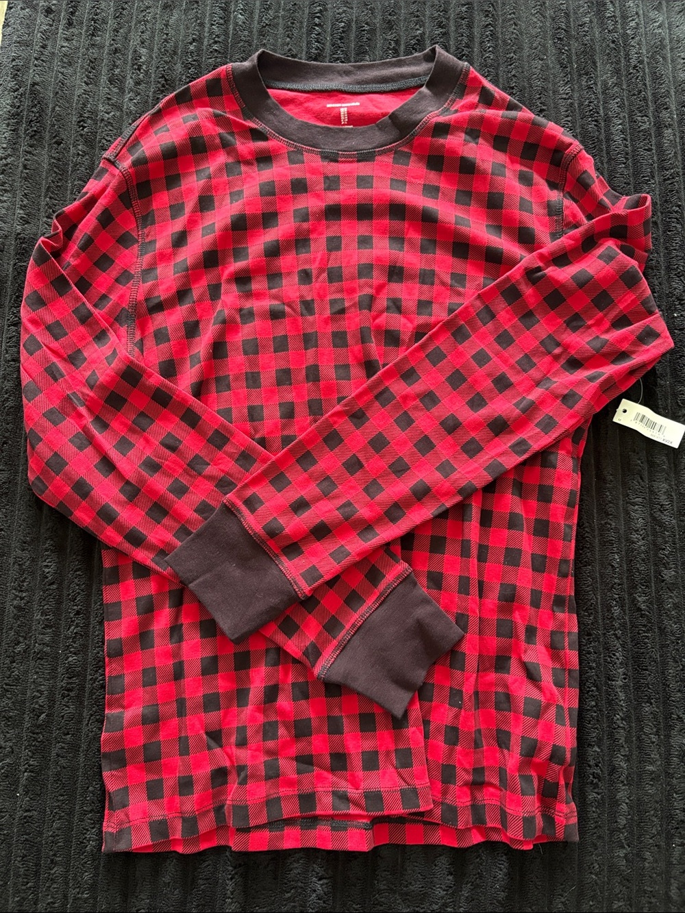 Women’s Red and Black Plaid Long-Sleeve Thermal Top
